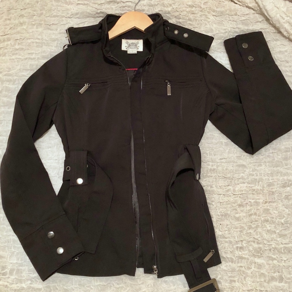 Stylish Iris Basic Jacket